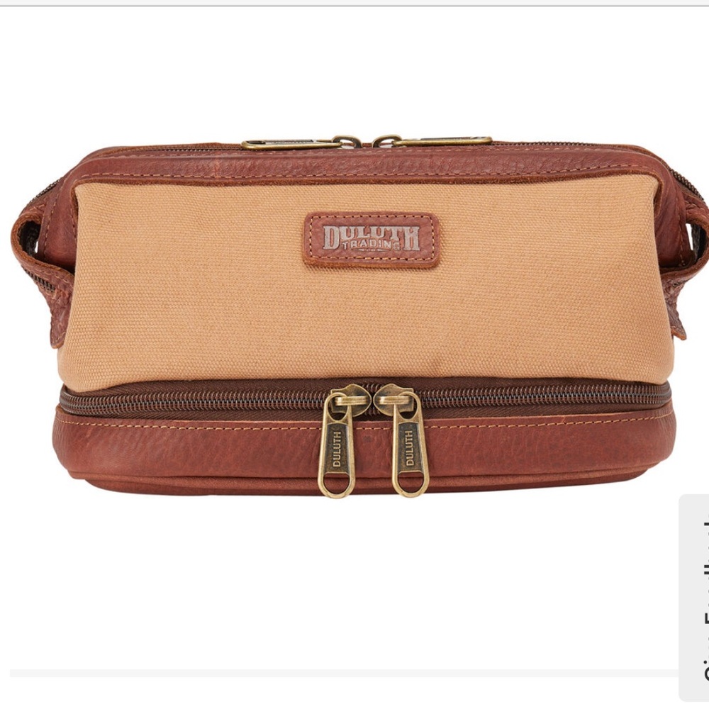New (with out tags) Duluth Trading Company toiletry Kit